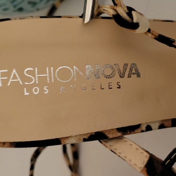 Fashion Nova Heels - Picture 2 of 7